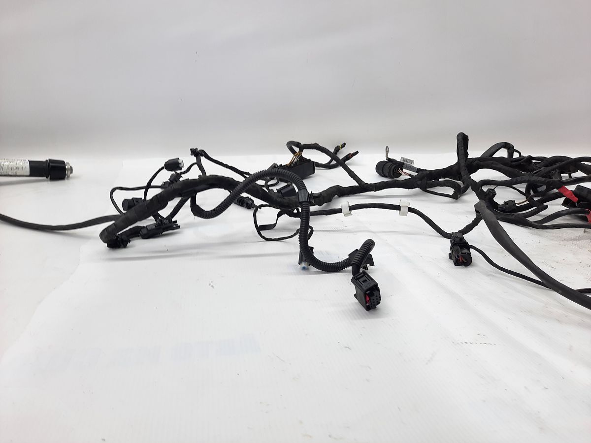 R 1200 Проводка основний BMW R 1200 2014 61118549370 BMW R 1200 13