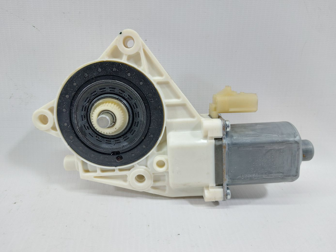 Dart. Моторчик склопідйомника двері передньої правої Dodge Dart 2013-2016 68170366AA Dodge Dart