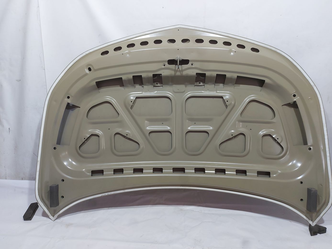 Капоти Капот (метал) Chevrolet Malibu 2016-2021 23134824 Chevrolet Malibu 7