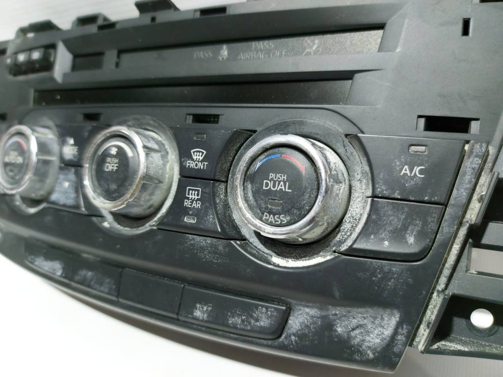 6 Кнопки керування клімат контролем Mazda 6 2014-2015 GHP955150D08 Mazda 6 4