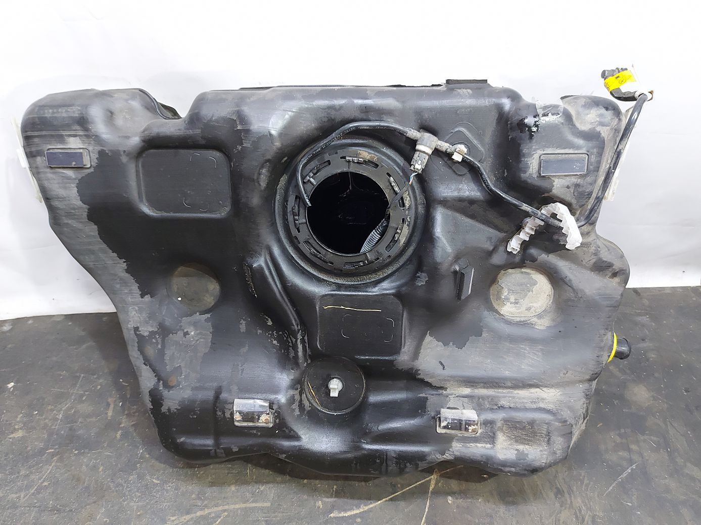 Malibu Бензобак Chevrolet Malibu 2016-2018 84574974 Chevrolet Malibu 2