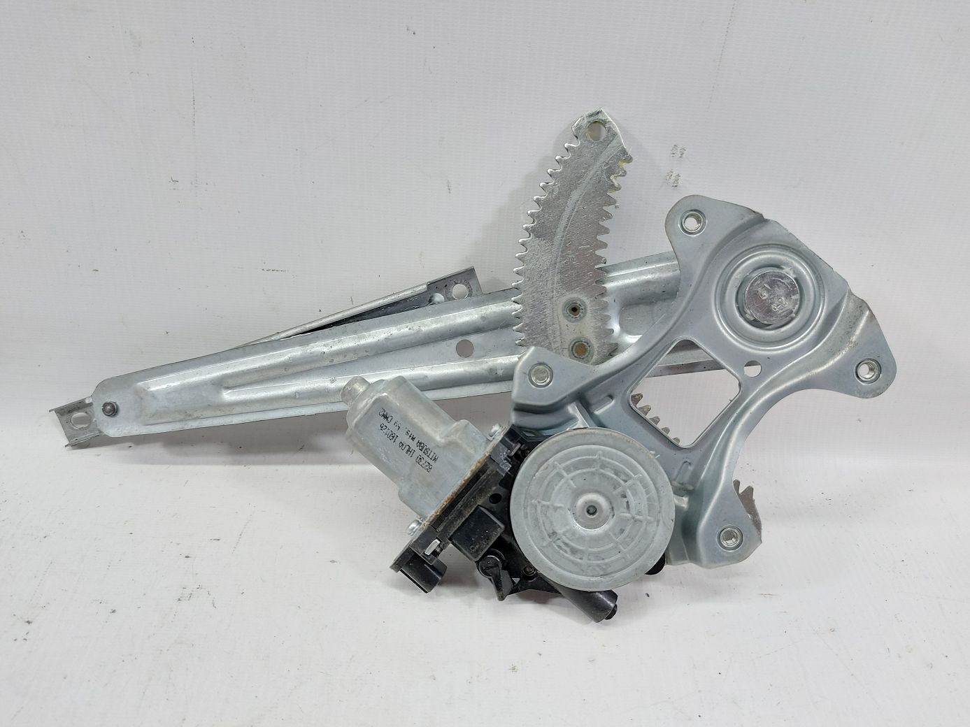 Versa note. Склопідйомник двері задньої лівої Nissan Versa Note 2014-2019 827211HL0A Nissan Versa Note Versa note. Склопідйомник двері задньої лівої Nissan Versa Note 2014-2019 827211HL0A Nissan Versa Note