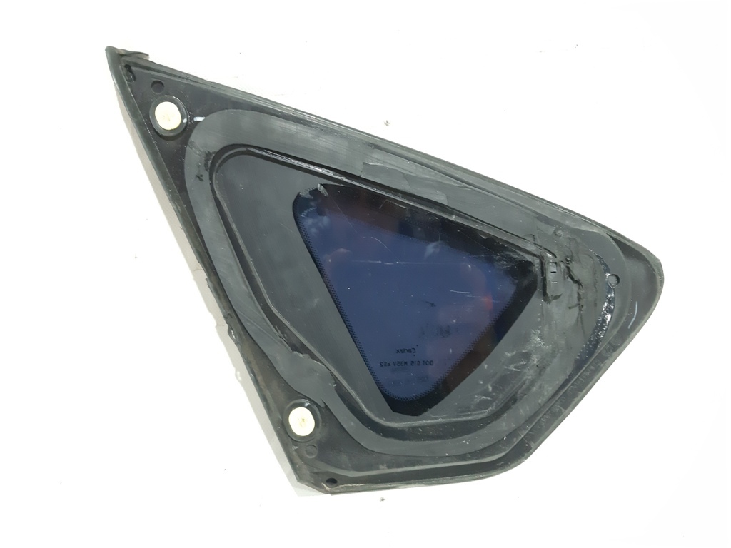 Altima Форточка дверей задньої чверті права Nissan Altima 2013-2018 833003TA1A Nissan Altima 2