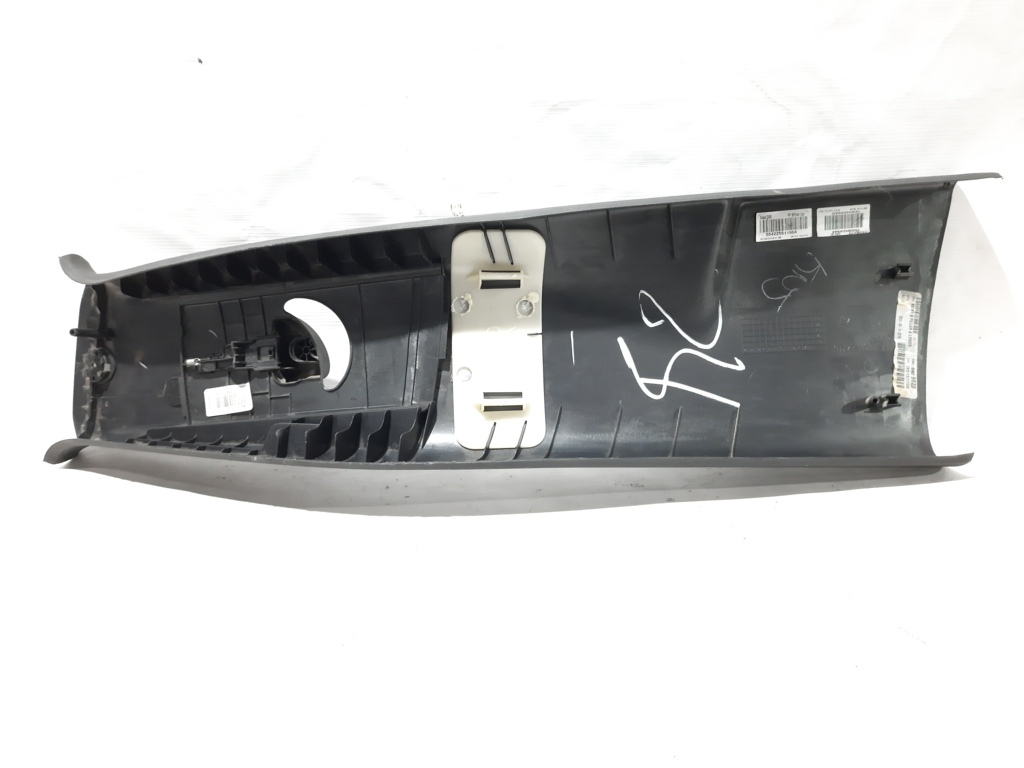 Dart Накладка стойки центральной правой верхняя Dodge Dart 2013 1SW44DX9AE Dodge Dart 4