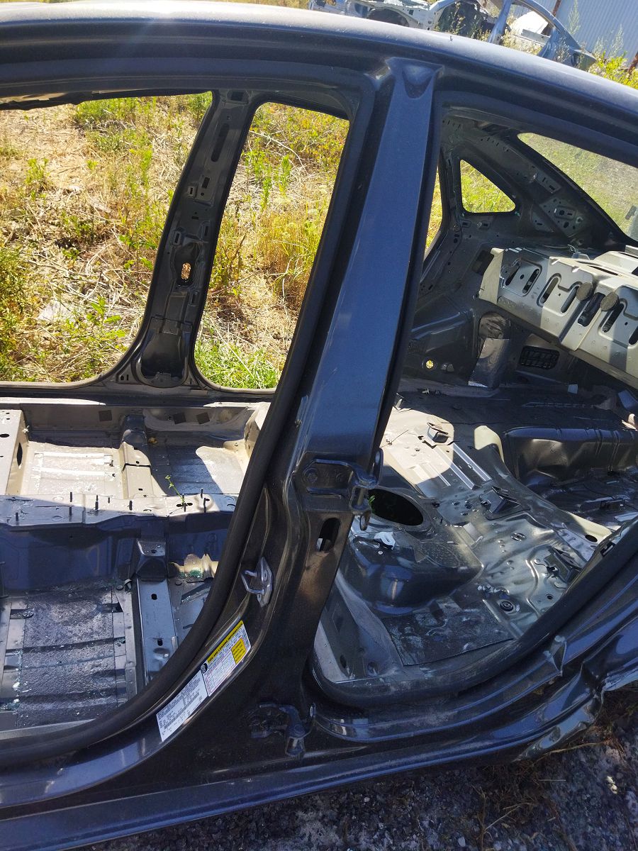 Fiesta Кузов голий (можна різати) Ford Fiesta 2011-2019 G2BZ5427840A Ford Fiesta 9