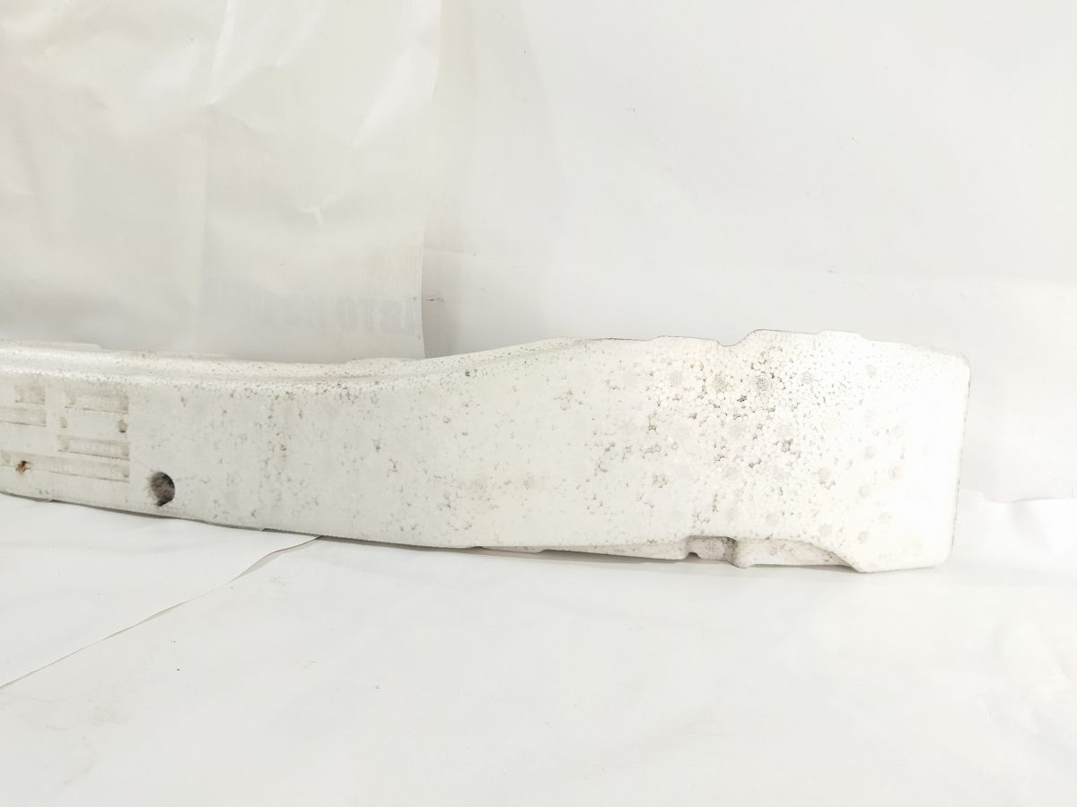 S60 Абсорбер бампера переднего Volvo S60 2014-2018 31323834 Volvo S60 3