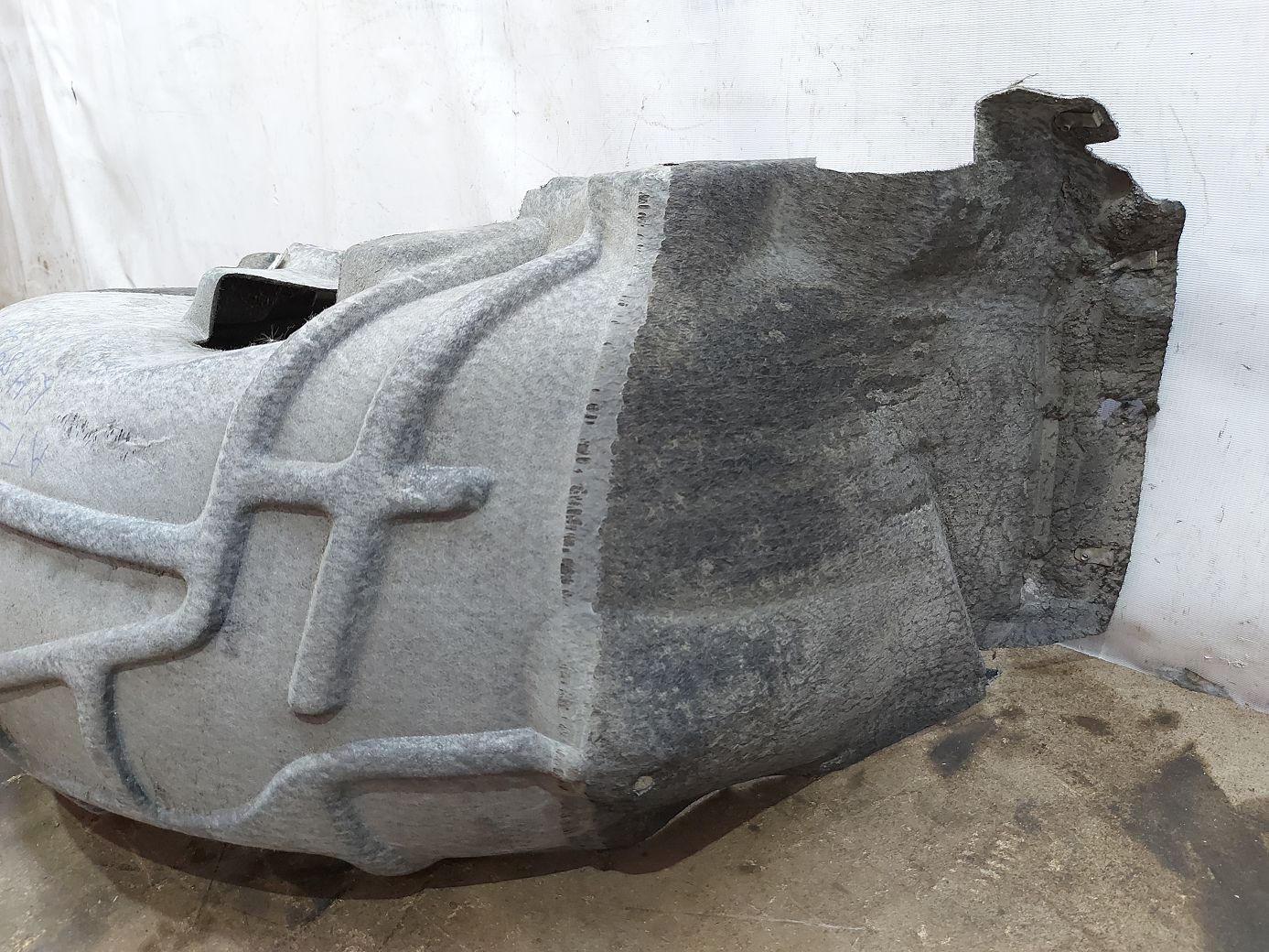 Ats Підкрилок задній лівий Cadillac ATS 2015-2019 23331659 Cadillac ATS 2 Ats Підкрилок задній лівий Cadillac ATS 2015-2019 23331659 Cadillac ATS 2