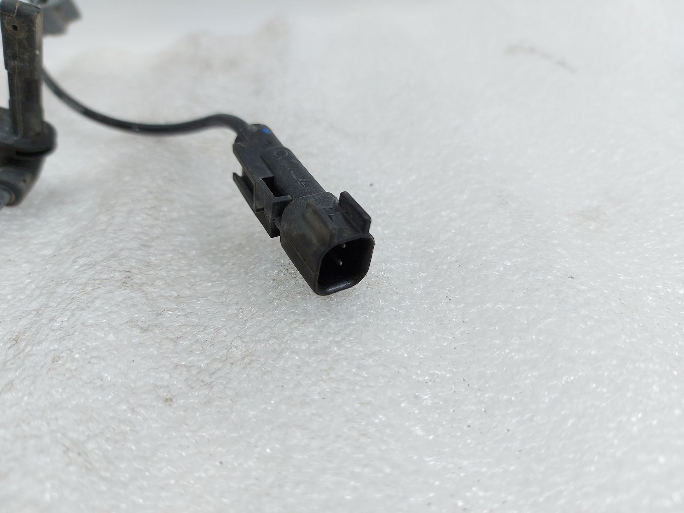 Regal Датчик ABS колеса заднего левого Buick Regal 2012-2017 23483153 Buick Regal 2