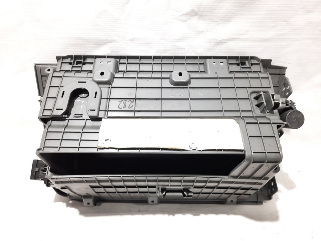 Forte Бардачок Kia Forte 2017-2018 84510B0010BGG Kia Forte 7