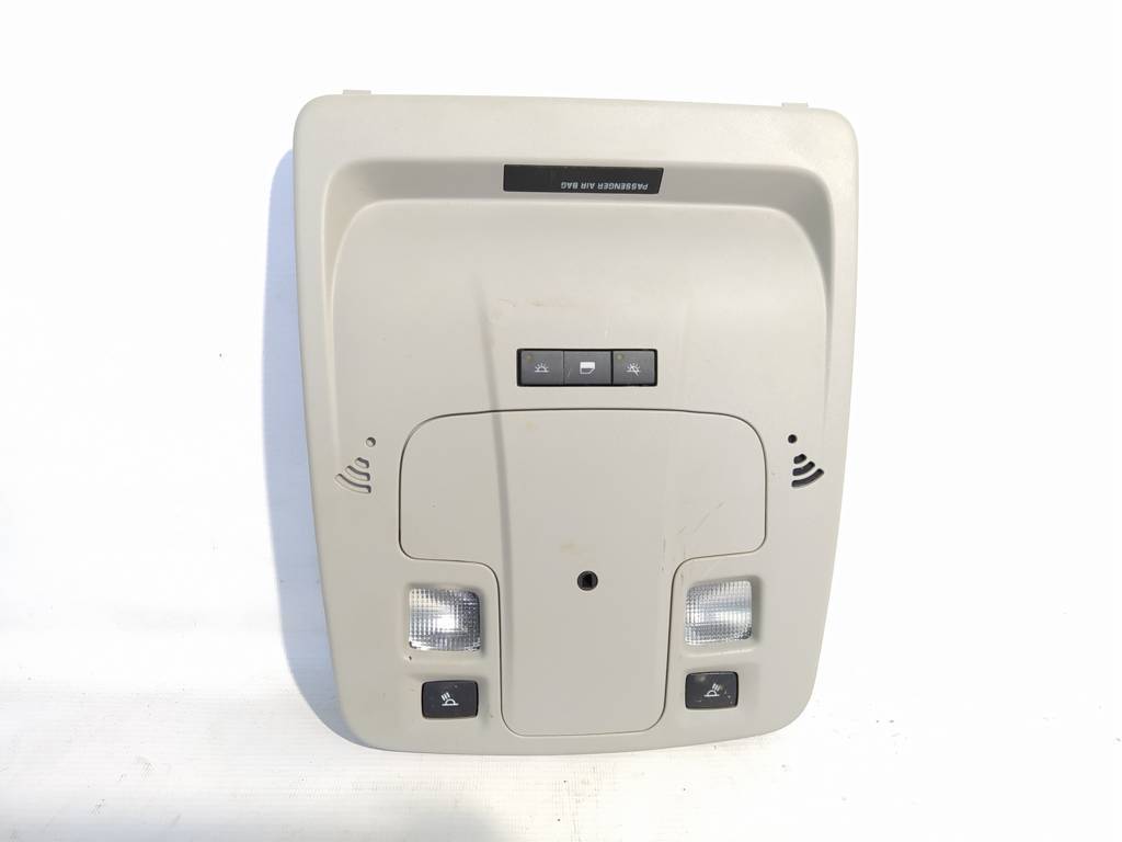 Malibu. Светильник потолочный передний Chevrolet Malibu 2013-2016 23248577 Chevrolet Malibu