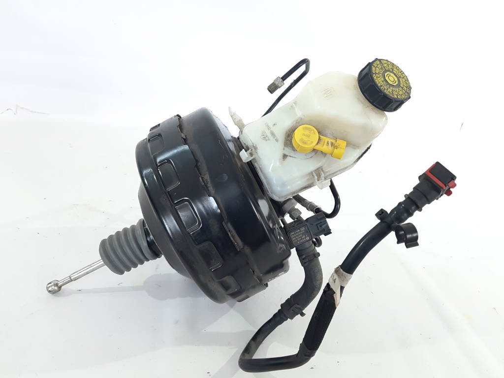 Malibu Головний гальмівний циліндр Chevrolet Malibu 2010-2020 84073180 Chevrolet Malibu 2