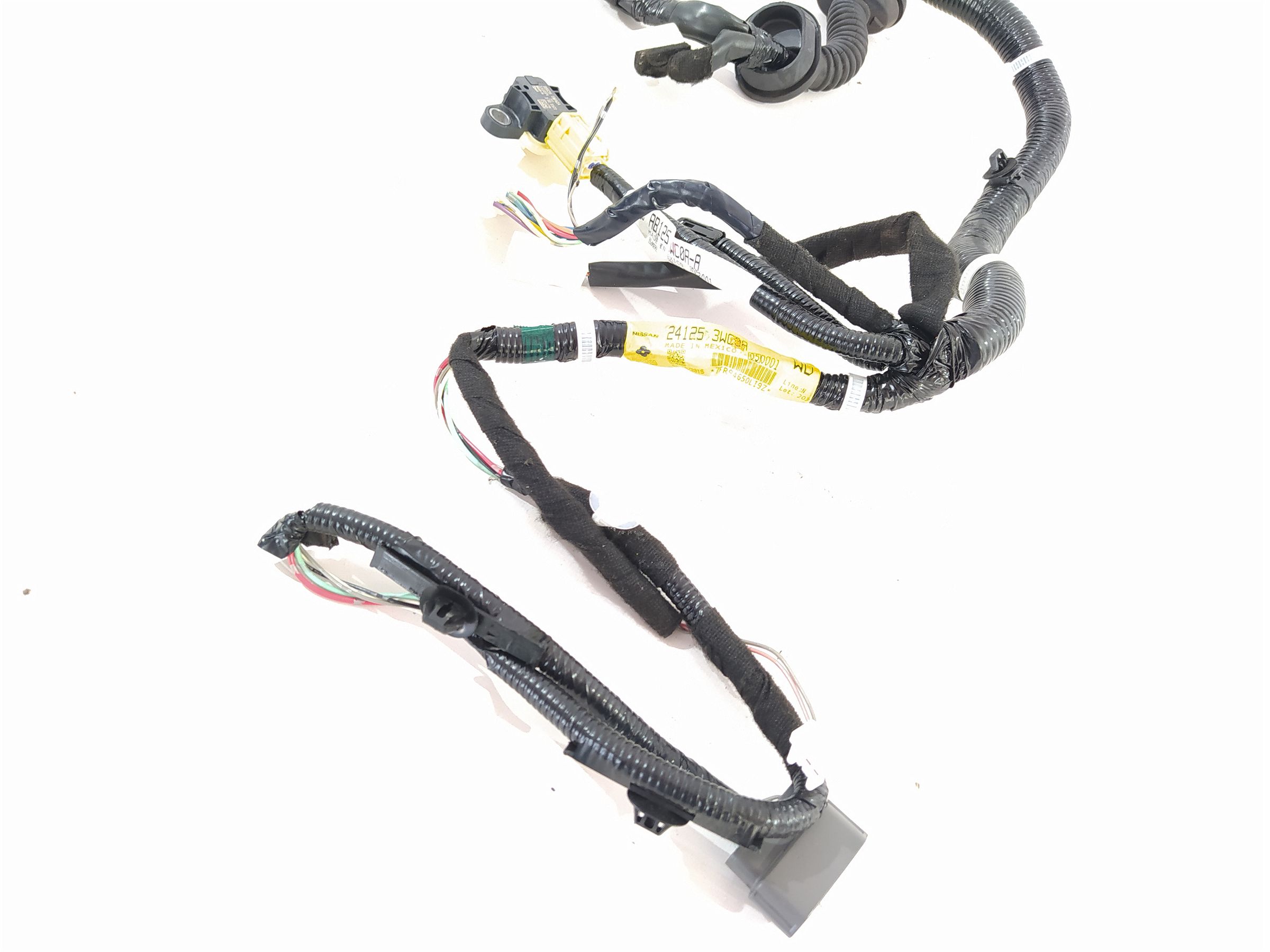 Versa note Проводка дверей передньої лівої Nissan Versa Note 2015-2019 241253WC0A Nissan Versa Note 3