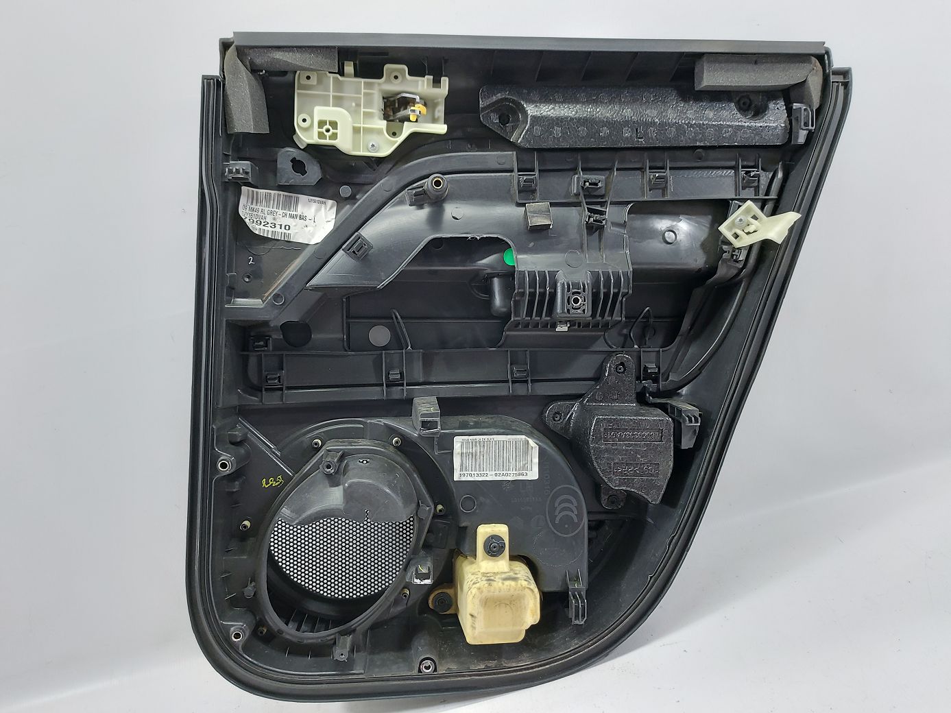 Compass Карта двери задней левой (черная) Jeep Compass 2009-2017 1MB131DVAA Jeep Compass 3