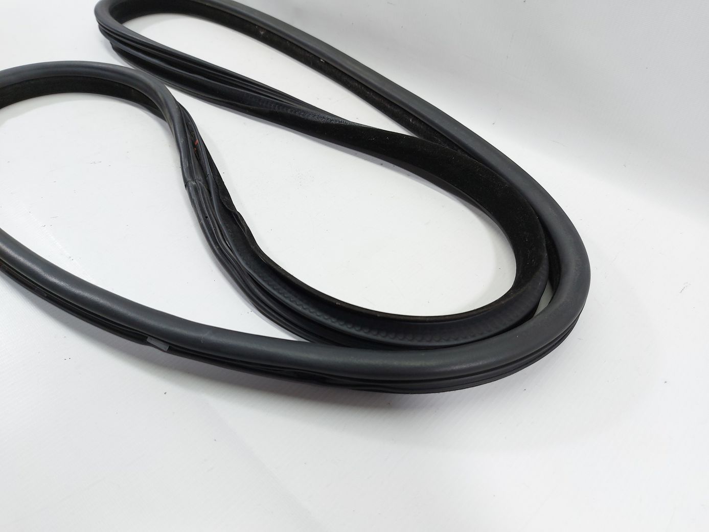 Xf Ущільнювальна гумка отвору дверей задньої лев/прав Jaguar XF 2009-2015 C2Z23512 Jaguar XF 3