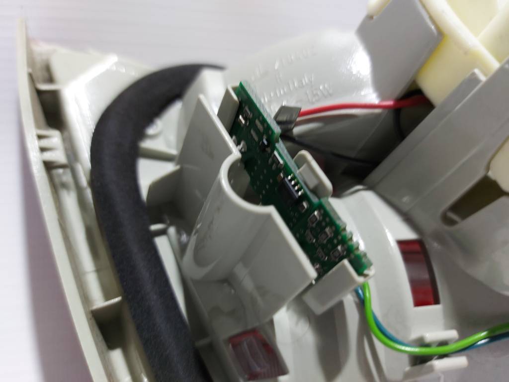 3 series Ліхтар кришки багажника правий BMW 3 2009-2011 63217289428 BMW 3 5 3 series Ліхтар кришки багажника правий BMW 3 2009-2011 63217289428 BMW 3 5