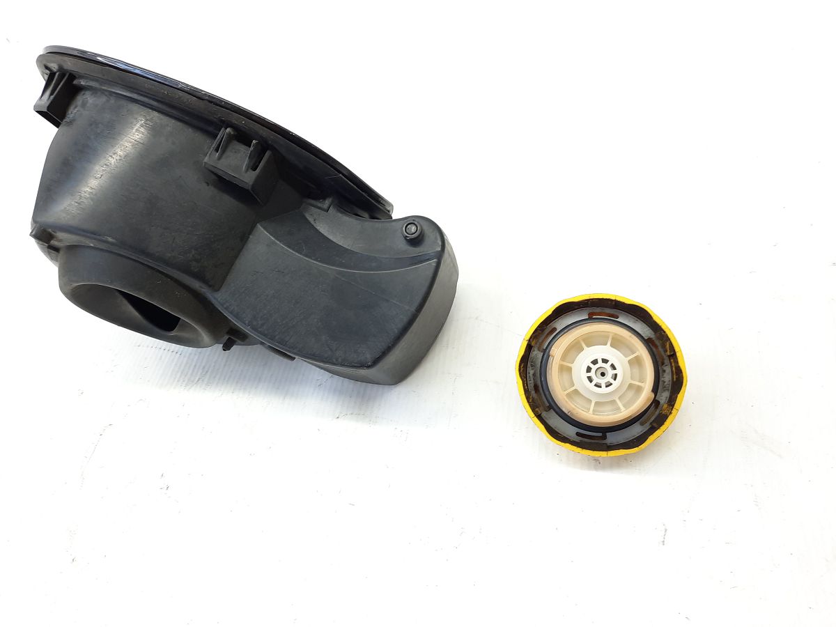 200 limited Лючок бензобака Chrysler 200 Limited 2015-2017 68137577AA Chrysler 200 Limited 9