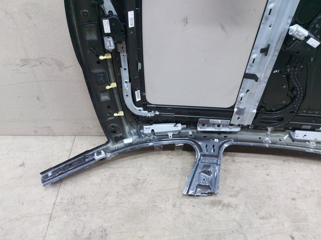 7 series Дах (метал) під люк BMW 7 2012 41317204407 BMW 7 2
