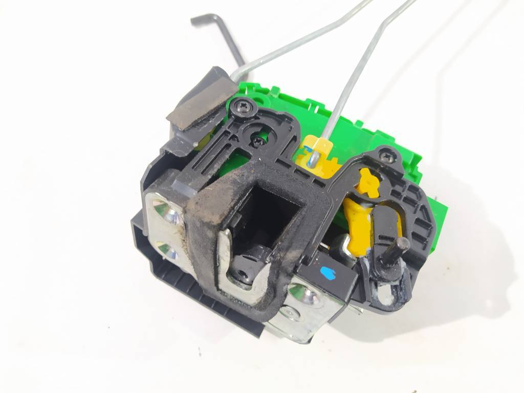 Accent hatchback Замок двери задней левой Hyundai Accent Hatchback 2012-2017 814101R020 Hyundai Accent Hatchback 4