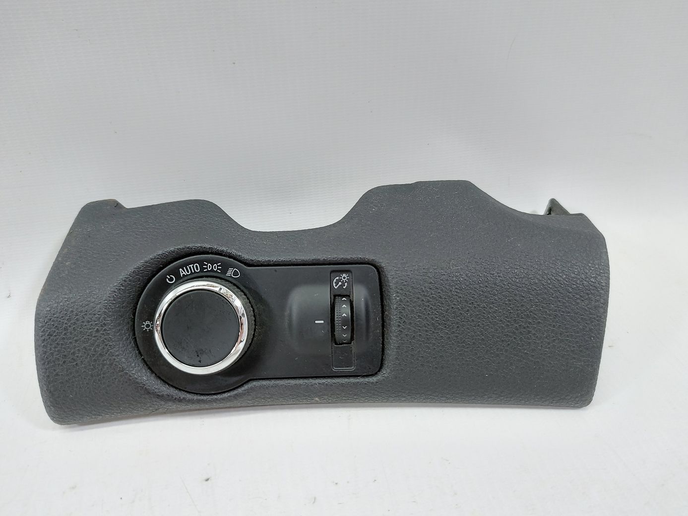 Malibu. Кнопки керування світлом Chevrolet Malibu 2013-2015 22901652 Chevrolet Malibu