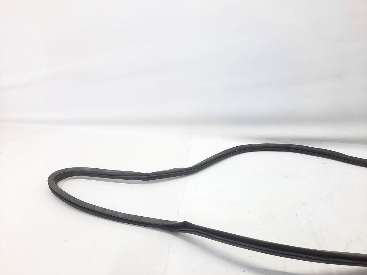 Dart Уплотнительная резинка проёма двери передней левой/правой Dodge Dart 2013-2014 68085076AF Dodge Dart 4