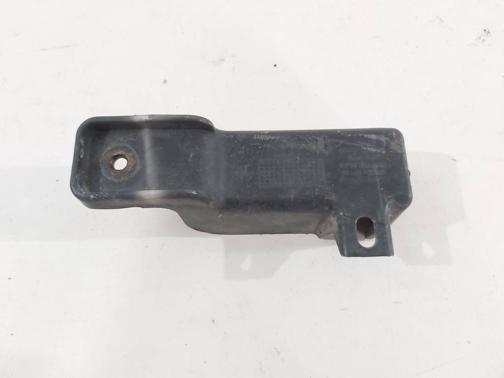 Veloster turbo Кріплення підсилювача заднього бампера нижнє праве Hyundai Veloster Turbo 2011-2017 866352V110 Hyundai Veloster Turbo 2