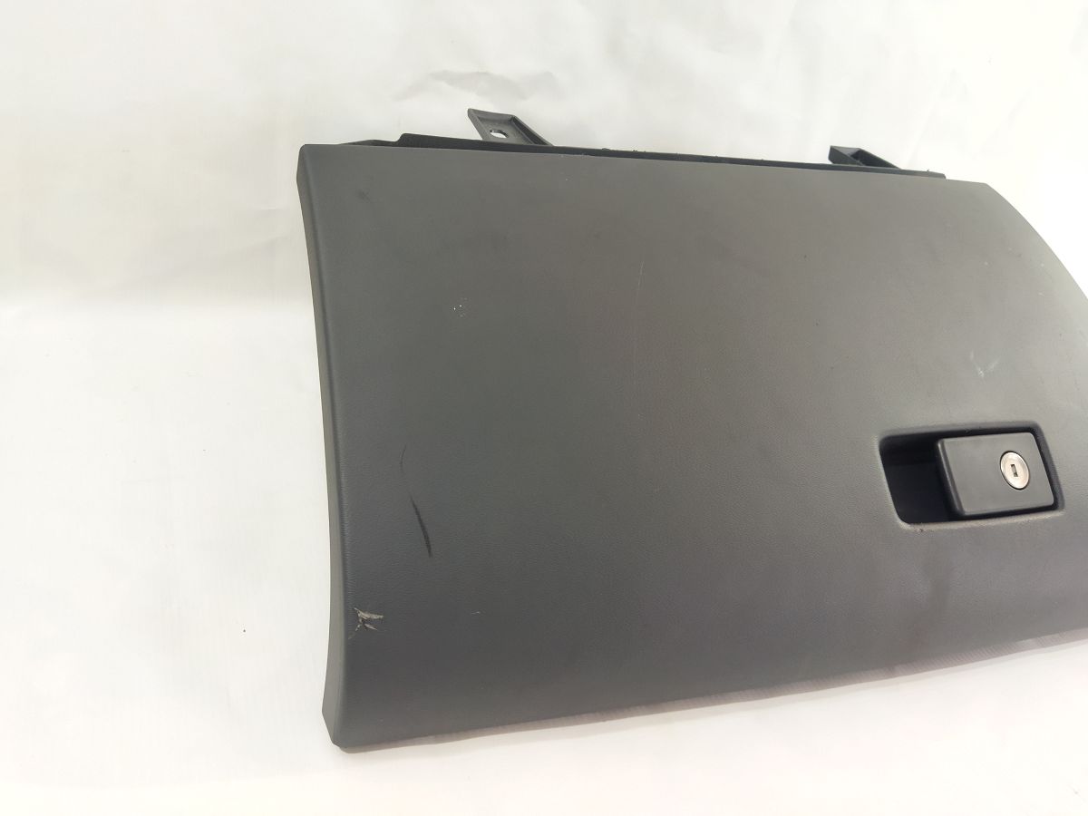 S60 Бардачок Volvo S60 2012-2017 8630202 Volvo S60 2