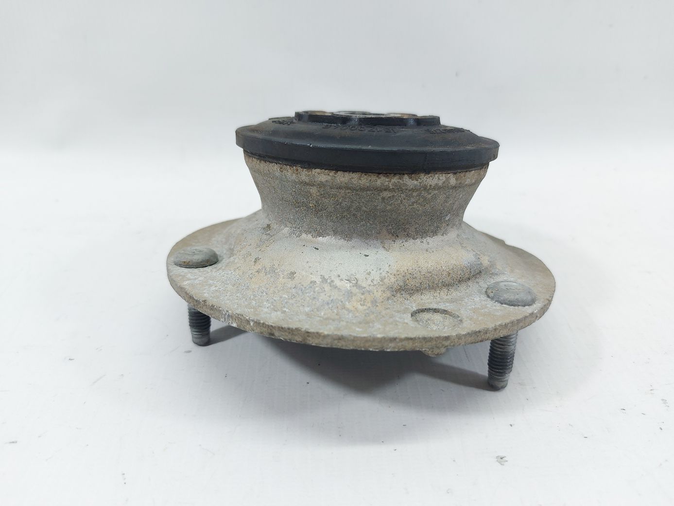 Tiguan Опора (подушка) переднього амортизатора ліва/права Volkswagen Passat 2012-2015 84190339 Volkswagen Passat 4