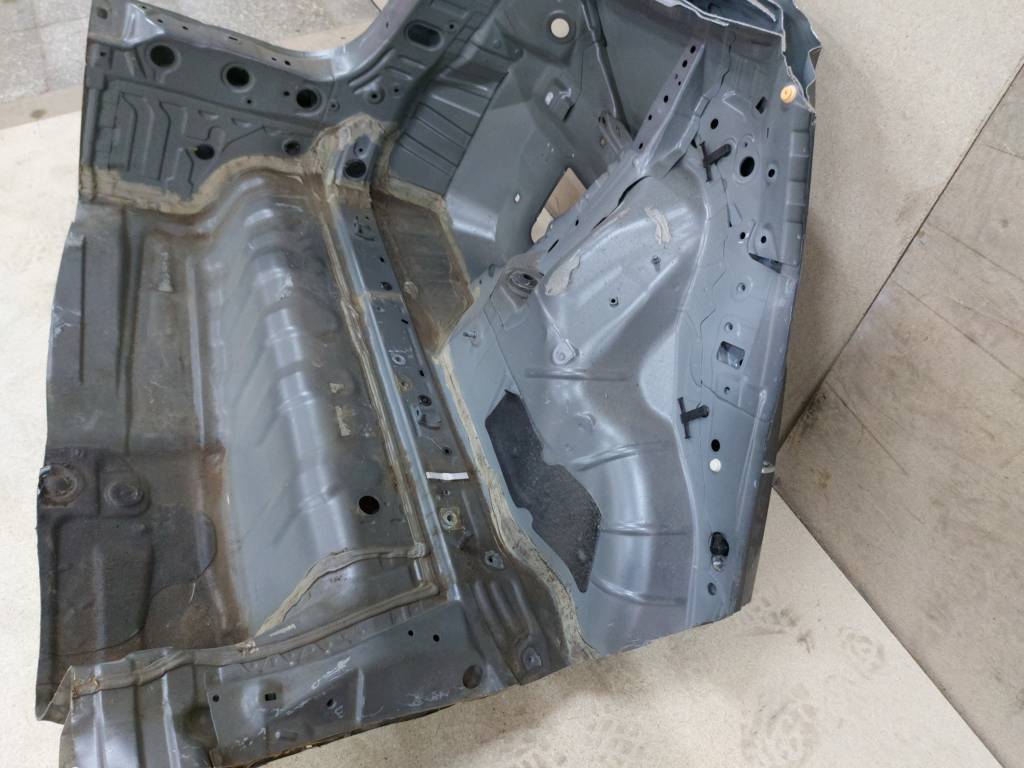 Insight Чверть задня ліва Honda Insight 2010-2014 04646-TM8-A90ZZ Honda Insight 6