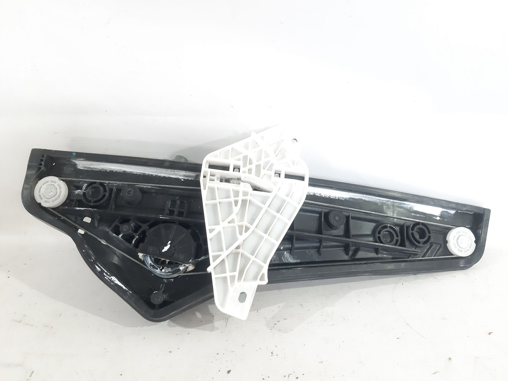 Veloster Склопідйомник дверей передньої правої Hyundai Veloster 2012-2017 824022V000 Hyundai Veloster 5