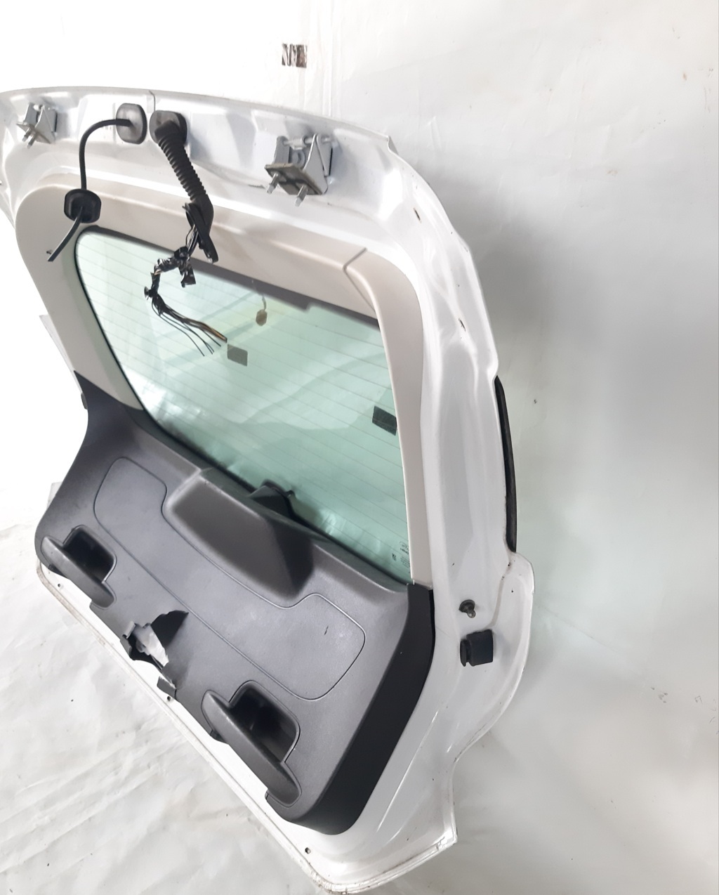 Focus Крышка багажника задняя дверь голая Ford Focus 2012-2014 CP9Z5840110A Ford Focus 8