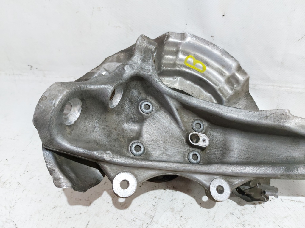 5 series Кулак поворотний правий BMW 5 series 2011-2019 31216775770 BMW 5 series 10