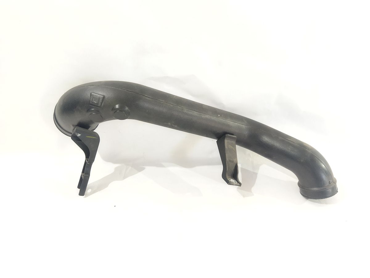 S60 Патрубок повітряного фільтра Volvo S60 2013-2016 31319775 Volvo S60 5