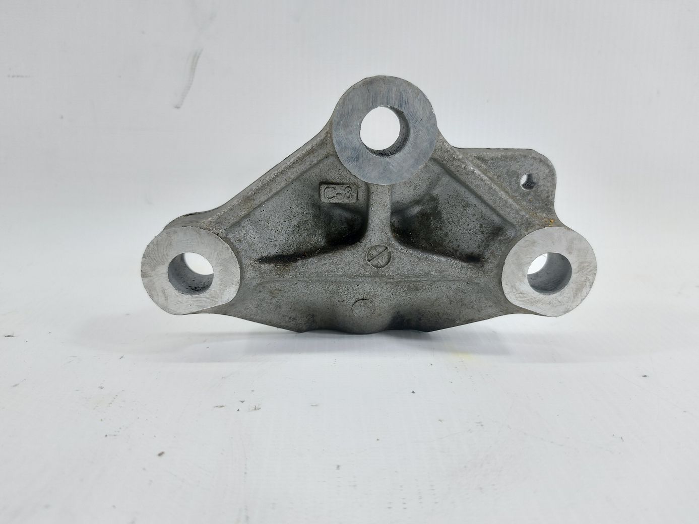 Altima Кронштейн подушки двигуна задній Nissan Altima 2014-2018 113323TS0A Nissan Altima 4