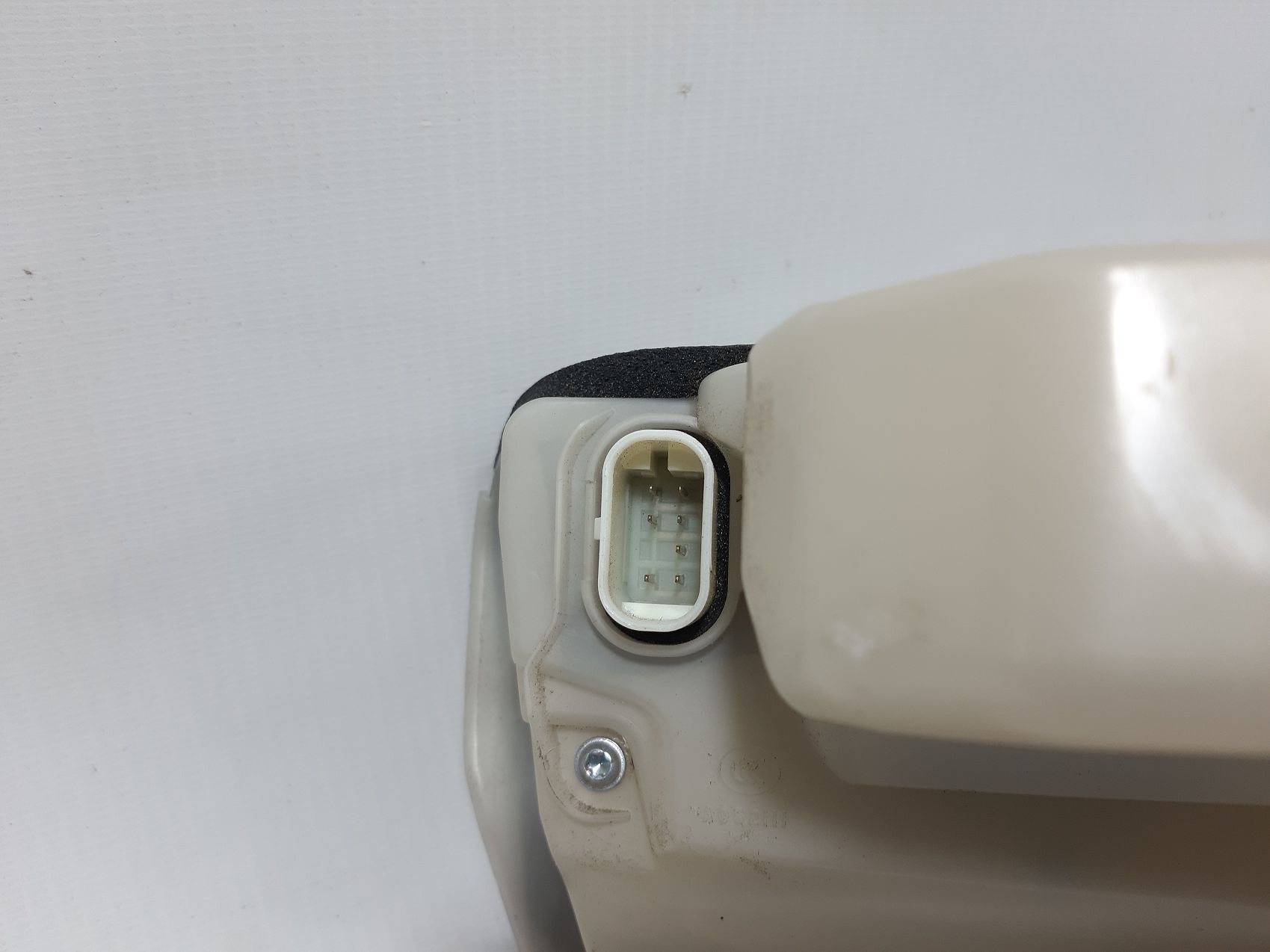 Model 3 Замок дверей передньої правої Tesla Model 3 2020-2023 150067300A Tesla Model 3 5