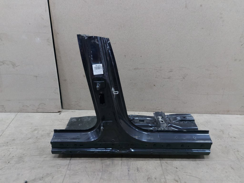 7 series. Центральна стійка права (метал) BMW 7 2012 41217218594 BMW 7