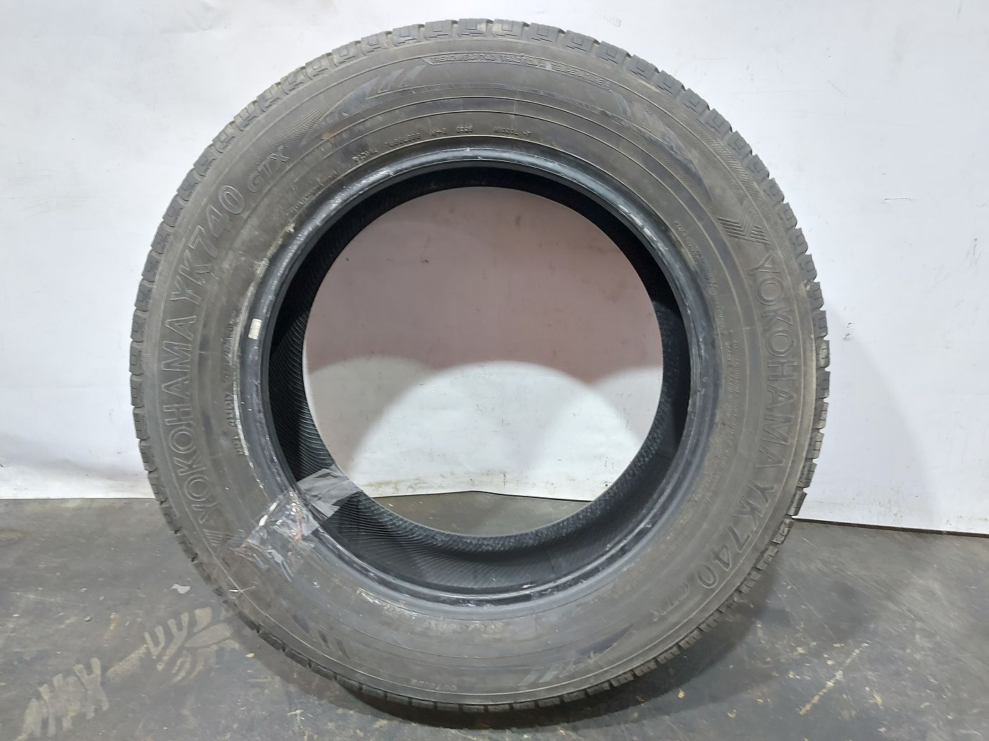 Гума Yokohama GTX 235/60R17 1