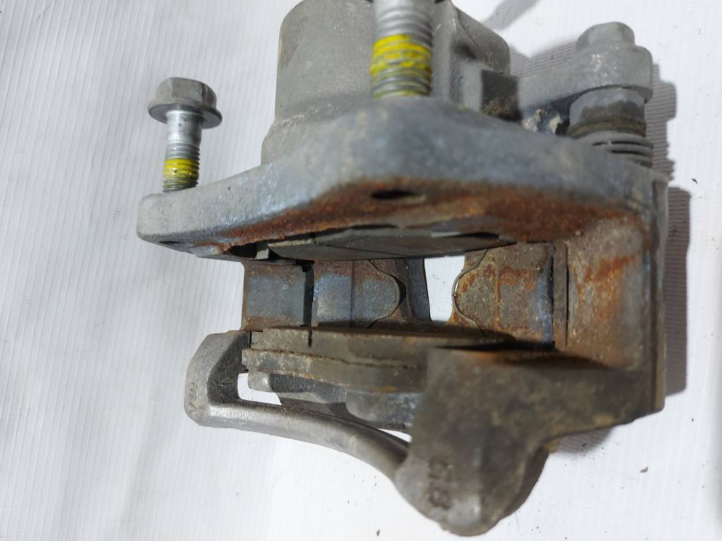 Cruze Супорт гальмівний передній лівий Chevrolet Cruze 2016-2019 13590520 Chevrolet Cruze 5