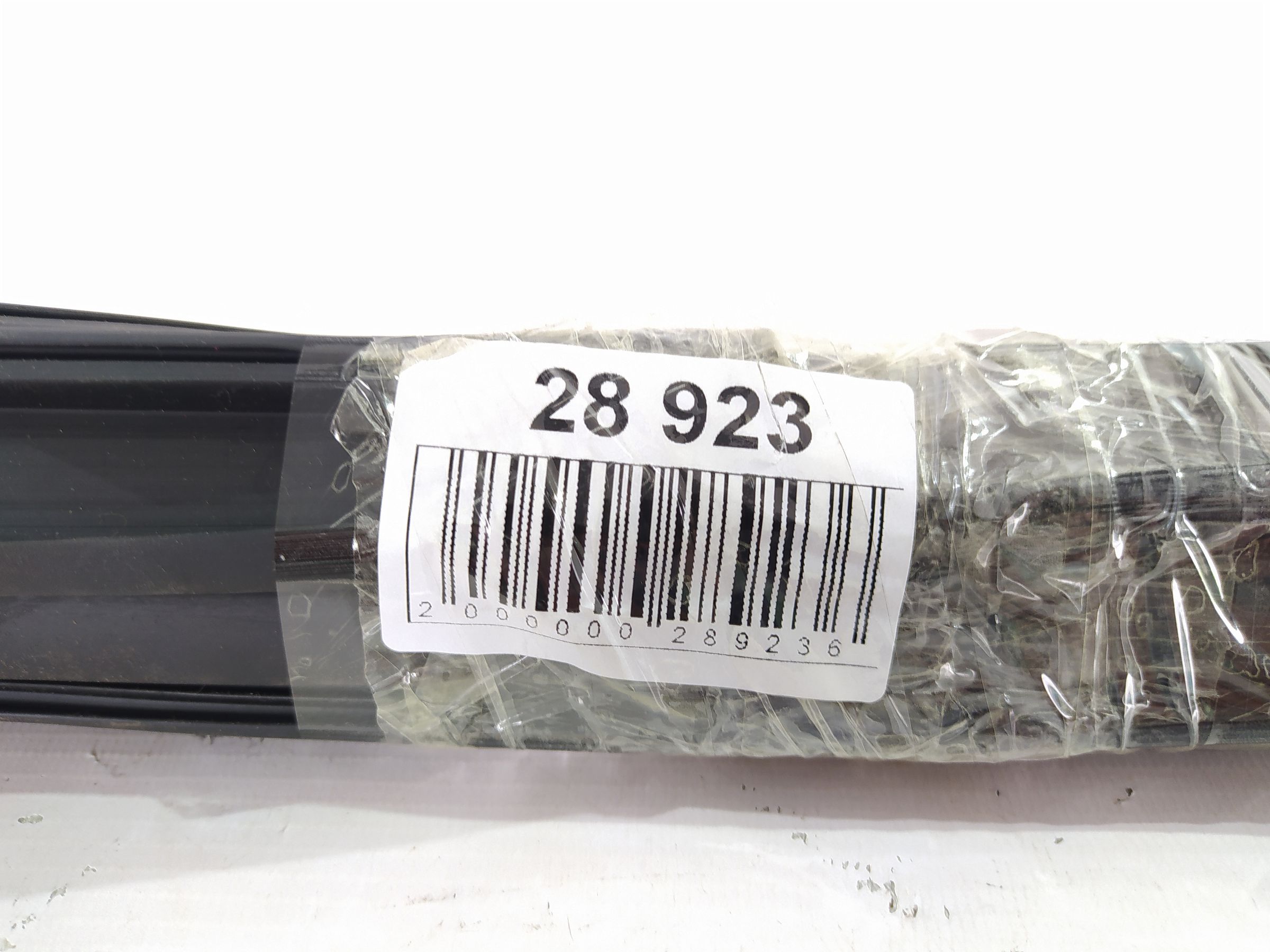 Versa note Уплотнитель стекла двери задней левой Nissan Versa Note 2014-2019 823313WC0A Nissan Versa Note 4