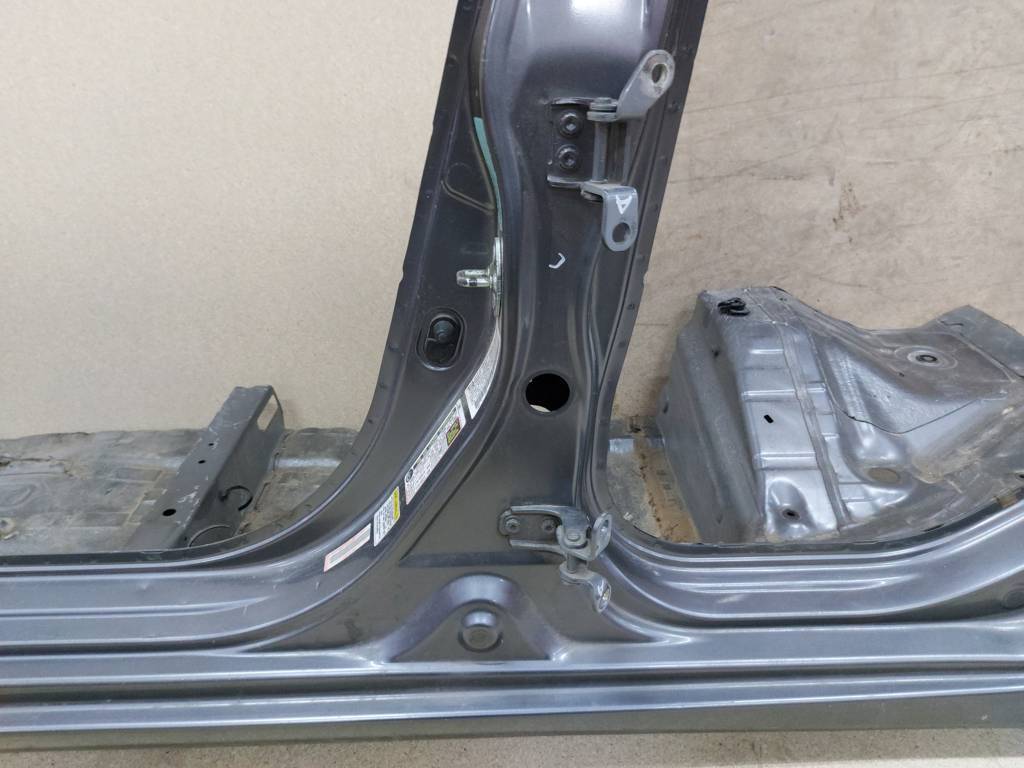 Insight Стойка центральная левая (металл) Honda Insight 2010-2014 04641TM8A00ZZ Honda Insight 2