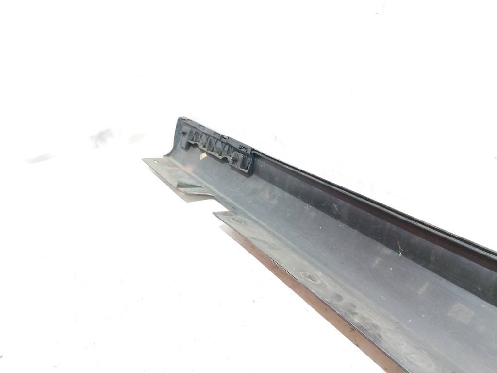 328i xdrive Поріг правий (пластик) BMW 328i xDrive 2006-2012 51778041142 BMW 328i xDrive 7