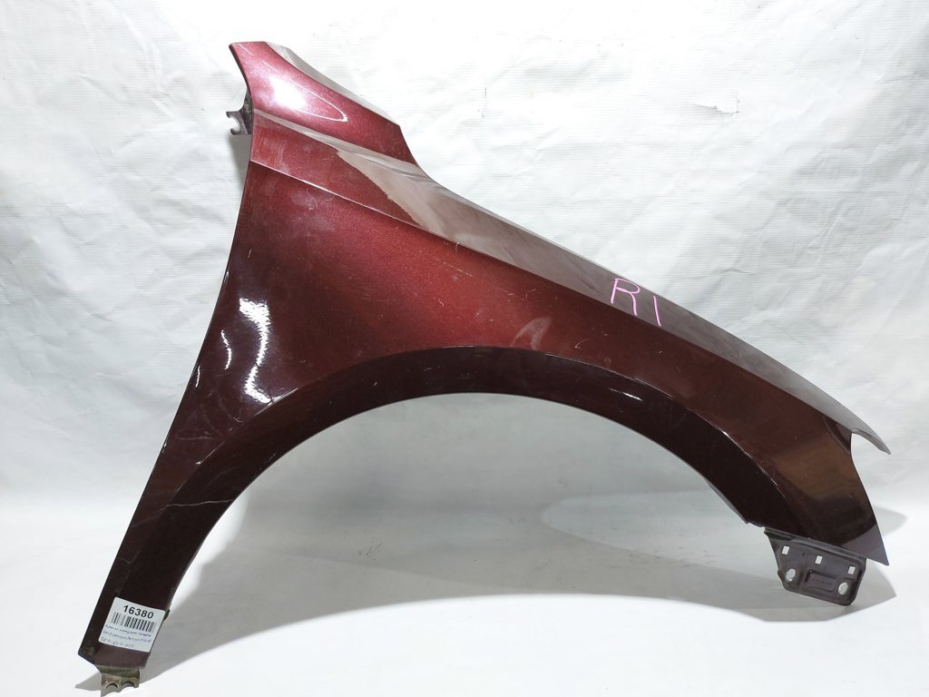 Passat s Крыло переднее правое (Тайвань) Volkswagen Passat S 2012-2015 561821022 Volkswagen Passat S 6