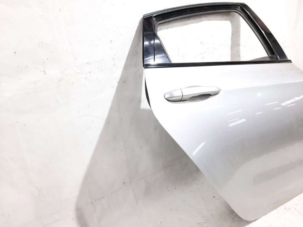 Dart Дверь задняя правая Dodge Dart 2013-2019 68158726AD Dodge Dart 32