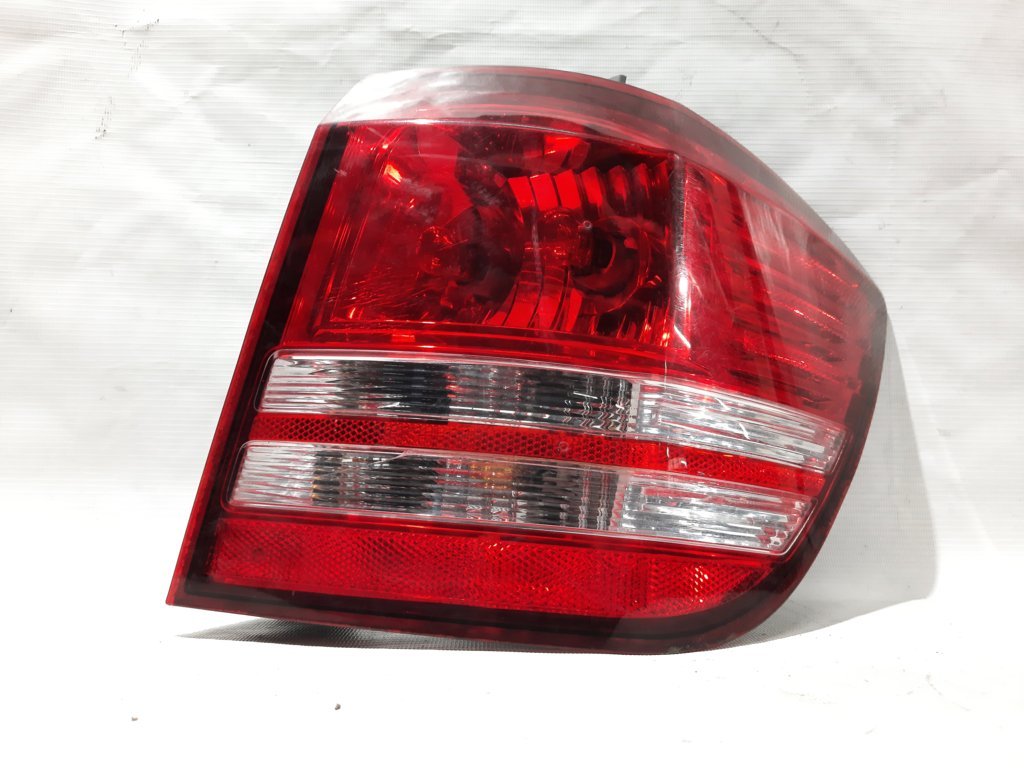 Journey. Фонарь задний правый(трещина) Dodge Journey 2009-2010 68185888AA Dodge Journey