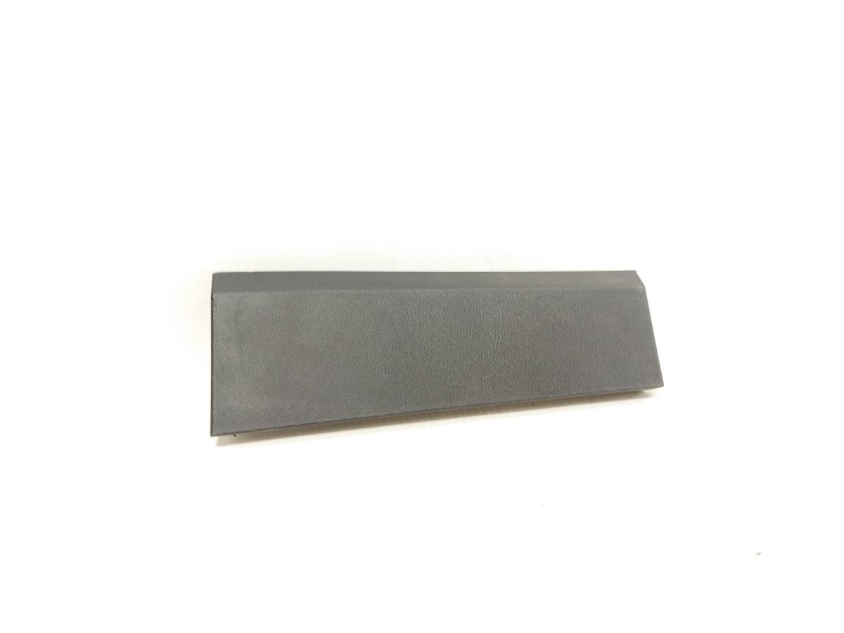 Model 3. Накладка передней стойки правая средняя Tesla Model 3 2020-2024 108630600G Tesla Model 3