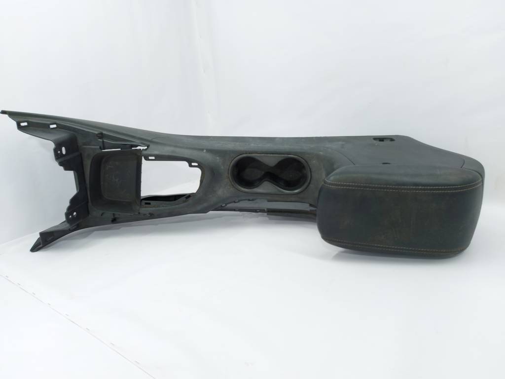 Dart Центральна консоль Dodge Dart 2014-2016 1YZ07DX9AC Dodge Dart 37
