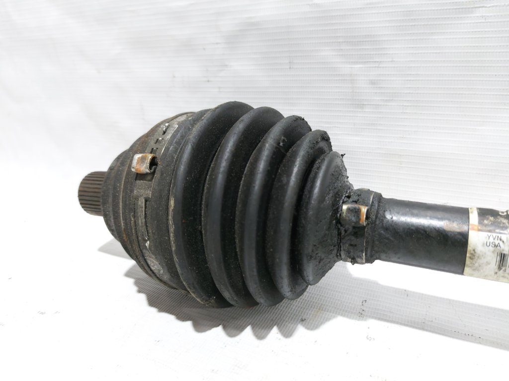 Passat s Піввісь передня ліва (пильник розірваний) Volkswagen Passat S 2012-2014 561407271AE Volkswagen Passat S 11