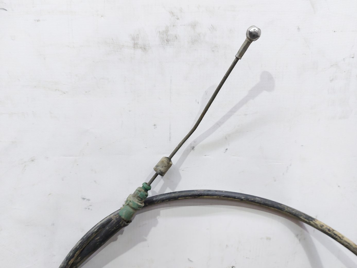 Malibu Трос стояночного тормоза правый Chevrolet Malibu 2016-2020 84444804 Chevrolet Malibu 6