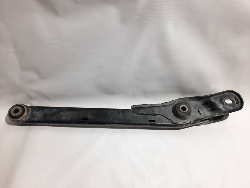 Dart Рычаг задний левый/правый нижний Dodge Dart 2013-2019 68080590AE Dodge Dart 74