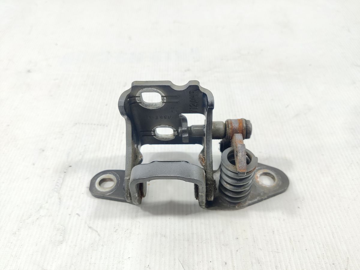 Compass Петля двери передней/задней правой нижняя Jeep Compass 2007-2017 5115712AK Jeep Compass 3