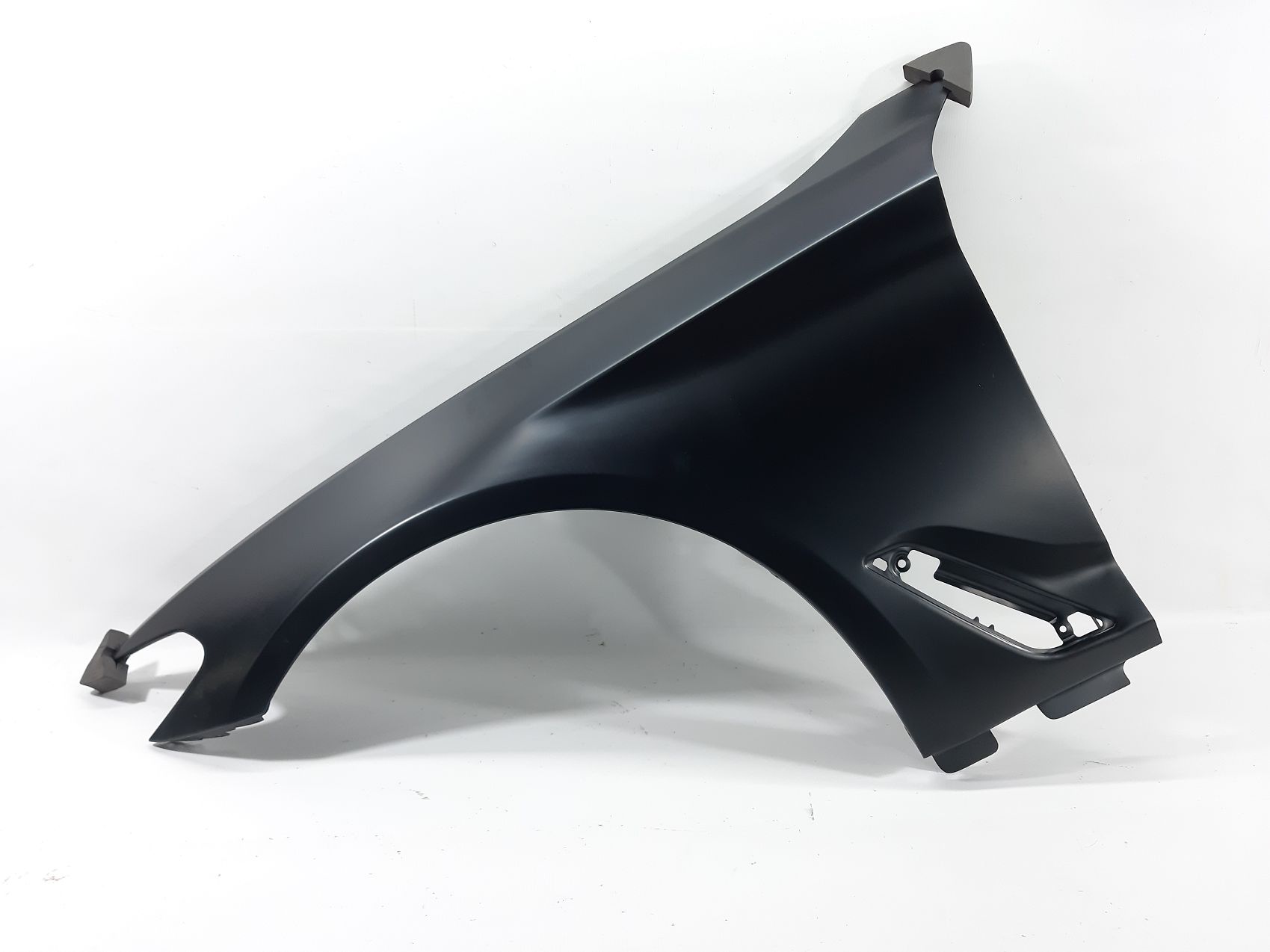 Крила. Крило ліве BMW 5 2017-2023 41007443687 BMW 5